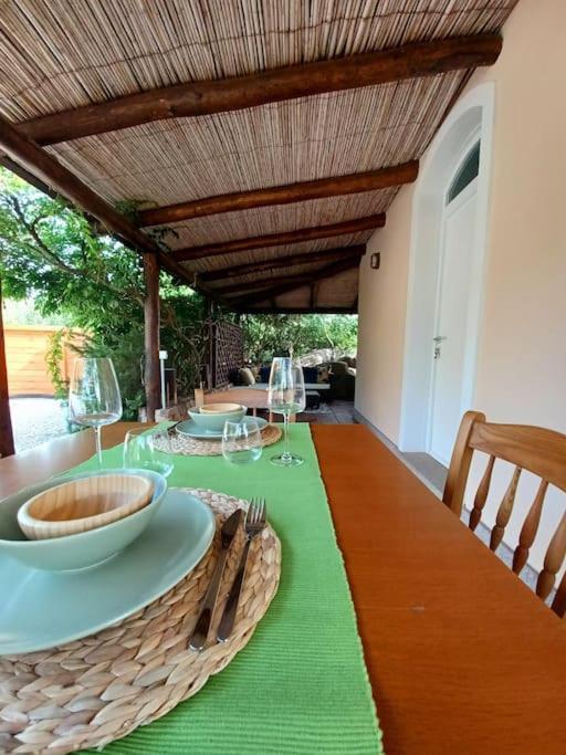 Suite Mirialveda San Pantaleo Buitenkant foto