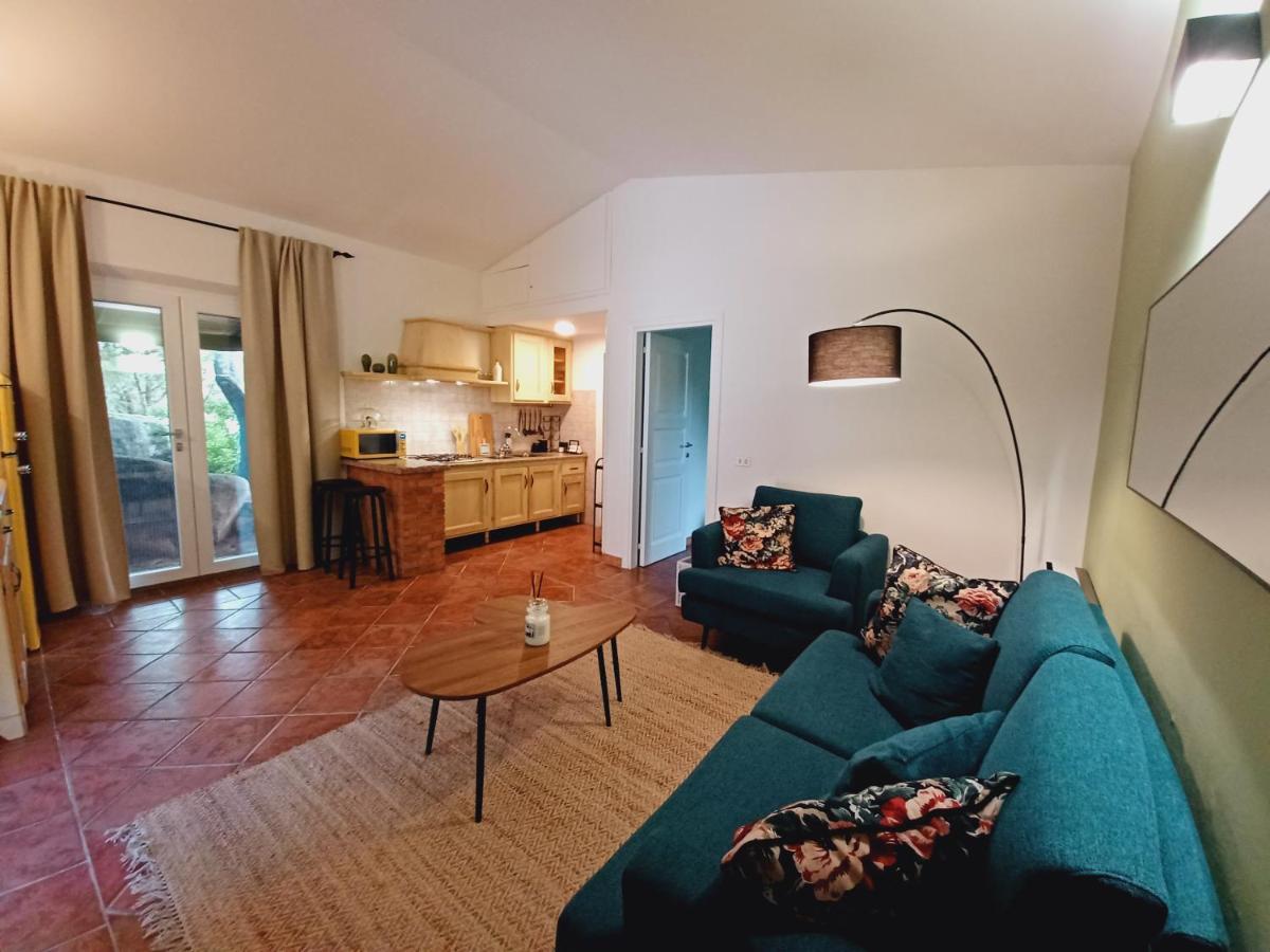 Suite Mirialveda San Pantaleo Buitenkant foto